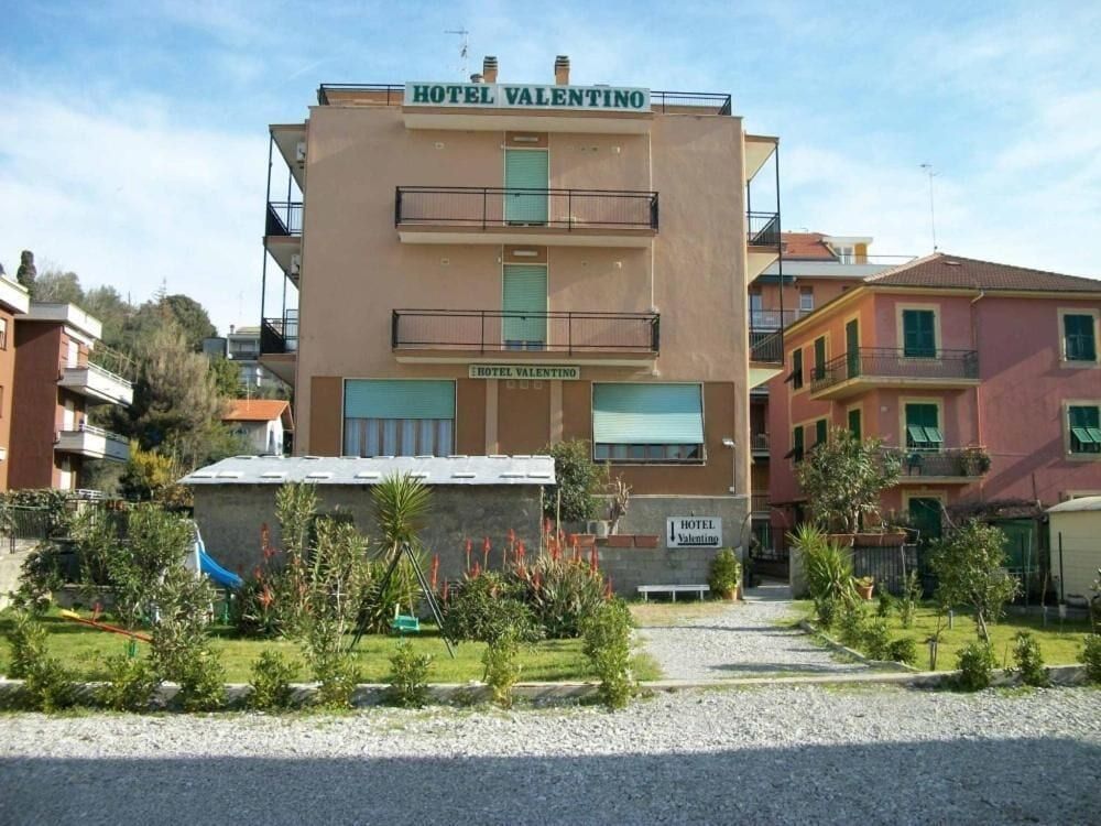 Hotel Valentino 3 estrelas em Lavagna