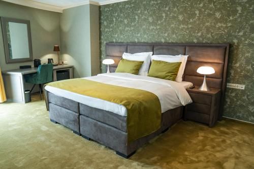 Hotel & Restaurant Infinity 2