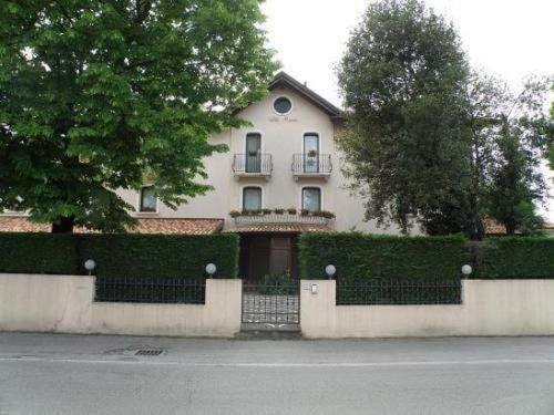 Hotel Villa Monica 2