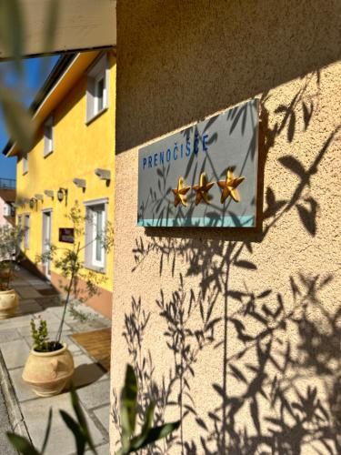 Hotel Grahor Depandance 3 estrelas em Sežana