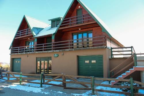 Sun Village Apartments Zabljak 4 estrelas em Žabljak