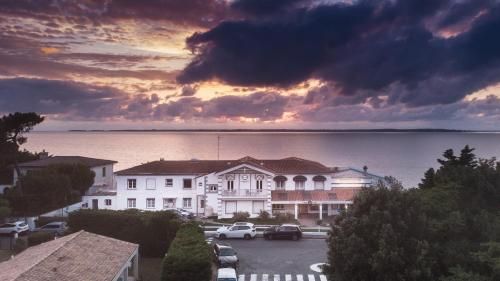 Beach Hotel - Le Grand Chalet 3 estrelas em Ronce-les-Bains