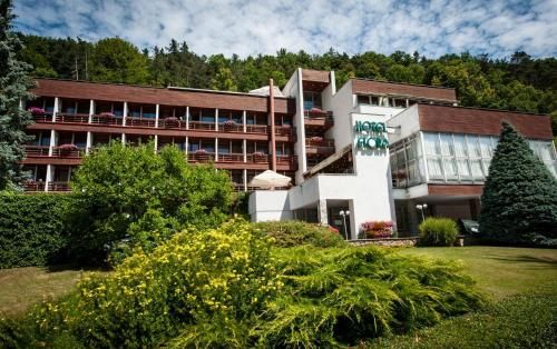 Hotel Flóra 3 estrelas em Trenčianske Teplice