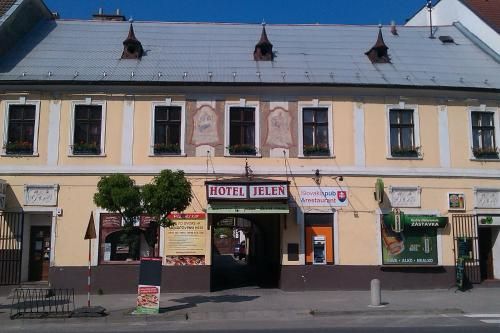 Hotel Jeleň 1 estrellas en Pezinok