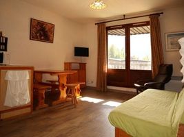 Studio 6 pers, sud, centre station, balcon, accès pistes - FR-1-322-133
