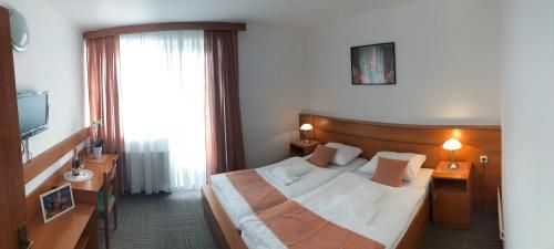 Restavracija in prenočišča ČARDA 3