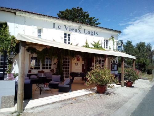 Le Vieux Logis de Clam 3 estrelas em Jonzac