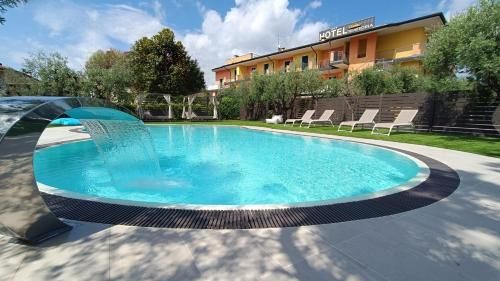 Hotel Confine 3 estrelas em Lazise