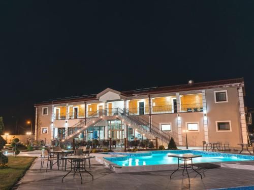 Hotel Royal Garden 4 stelle a Nikšić