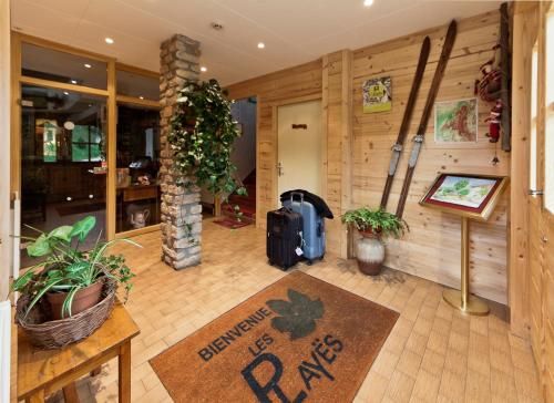 Logis Hotel Les Playes 3
