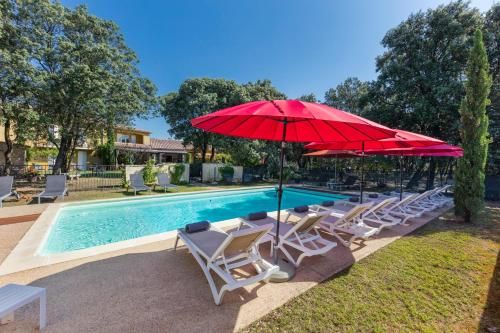 Logis La Bastide De Grignan Hotel & Restaurant "La Chênaie" 3 estrelas em Grignan