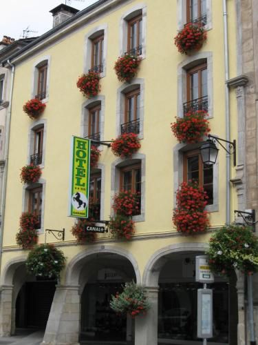 Hotel Cheval De Bronze 2 estrelas em Remiremont
