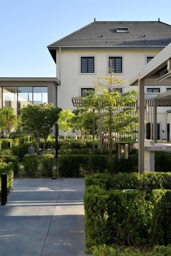 Chateau De Neydens 3