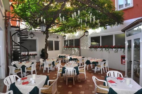 Hotel Moderno 3
