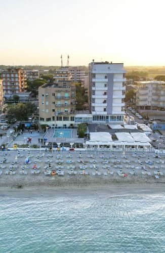 Bikini Tropicana Family Hotel 3 estrelas em Lido di Savio