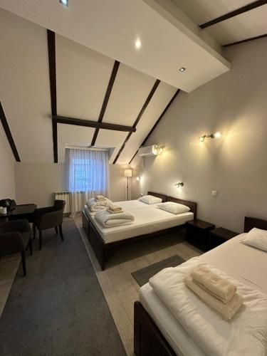 Apartments & Accommodation Stojic 3