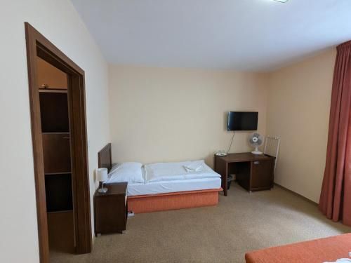 Garni Hotel Cosmopolitan 3