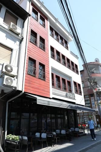 Bruti Hotel 4 estrellas en Prizren