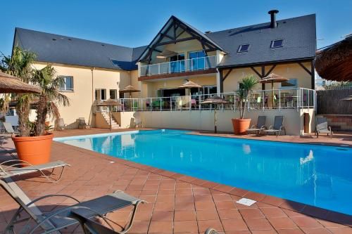 Camping Saint Michel 3 étoiles à Courtils