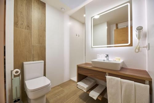 Casa Teodora by Adeloló 2