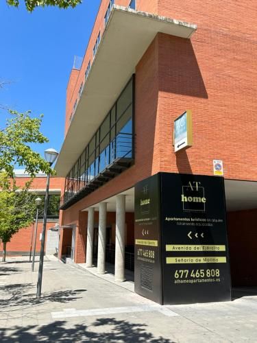 AT home Avenida del Ejercito 2