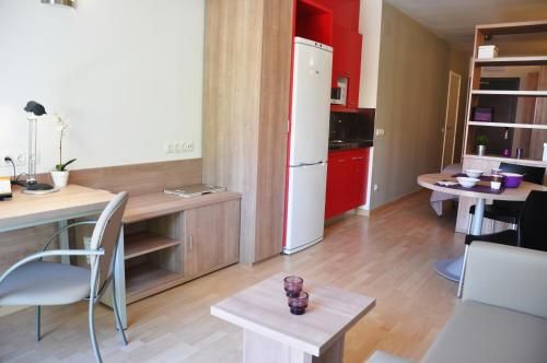 Alojamientos Universitarios Resa Hipatia 3