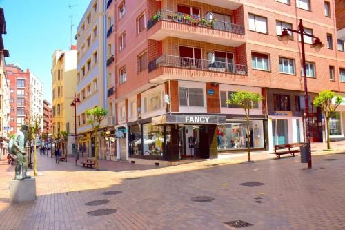 Maite Urban Dreams 1