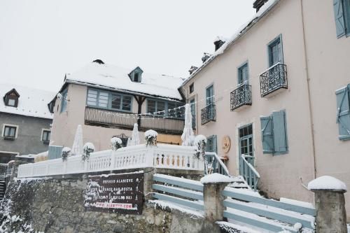 Hostel Baqueira - Refugi Rosta - PyrenMuseu 3