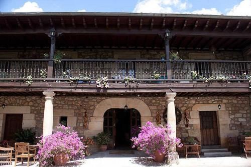Casa Velarde 3 estrellas en Torrelavega
