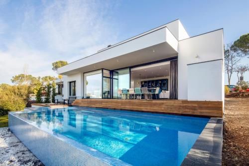 Holiday Rentals at Camiral, a Quinta do Lago Resort 4 estrellas en Caldas de Malavella