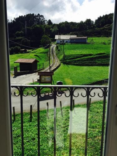 Lekeitio Aterpetxea Hostel 3