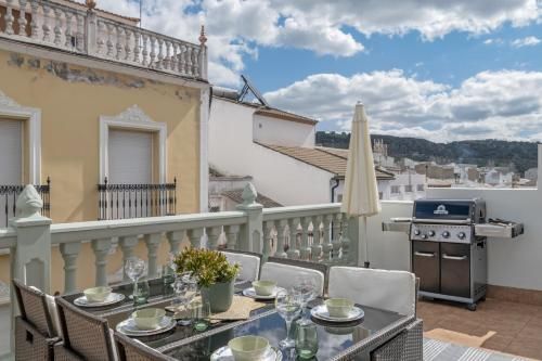 Barsanz Palace Home 1