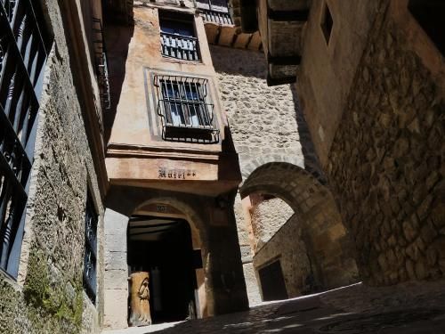 El torreón del Adarve 3 estrelas em Albarracín