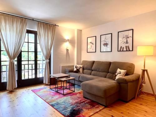 Apartament Les 3 Valls - L'Amfitriona 1