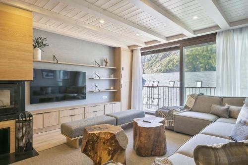 Luderna - Tríplex Deth Tiller 2