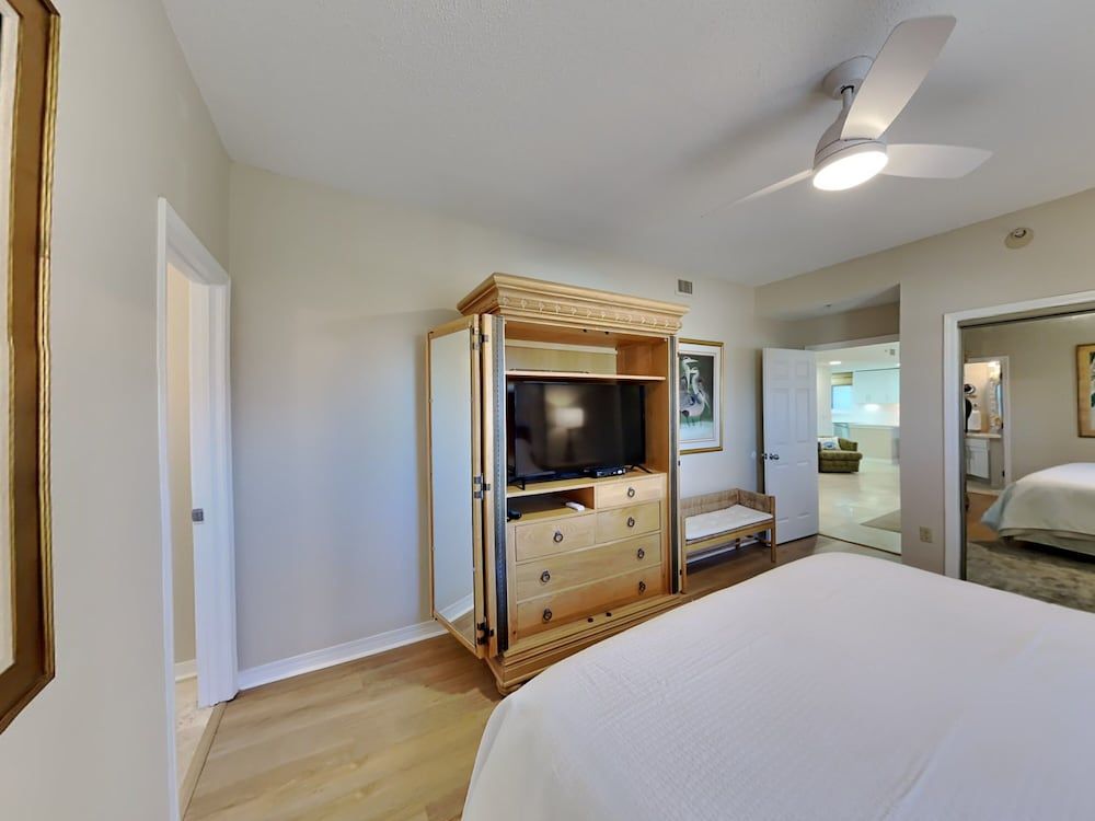 South Harbour #2F by Southern Vacation Rentals 2