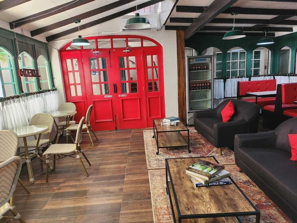 Boca Inn Hotel & Suites 2