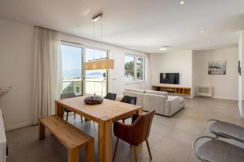 Acadia Beach Villas & Apartments Slatine 2