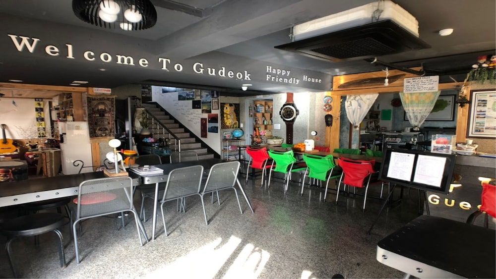 Gudeok Guest House - Hostel -1 estrellas en Seogwipo