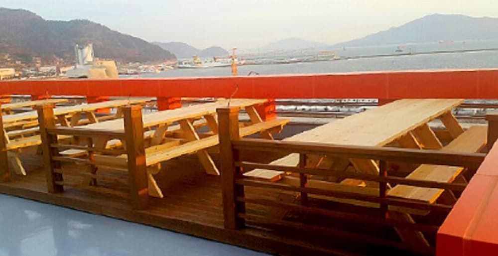 MJ Tour Hostel -1 estrellas en Yeosu