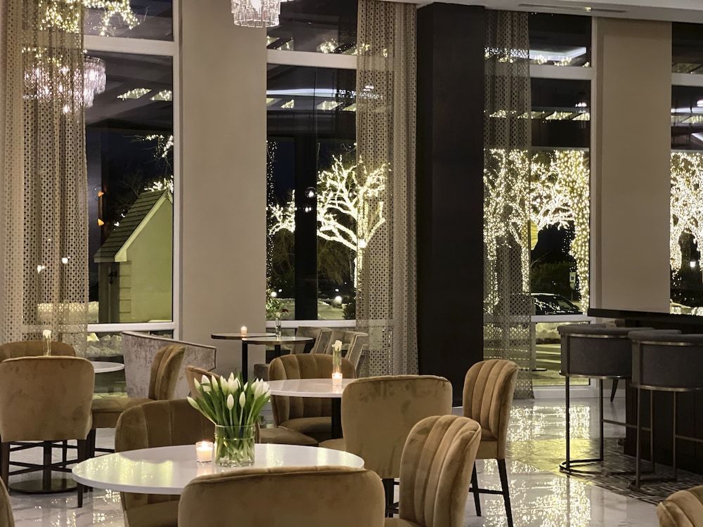 Chateau Grande Hotel 2