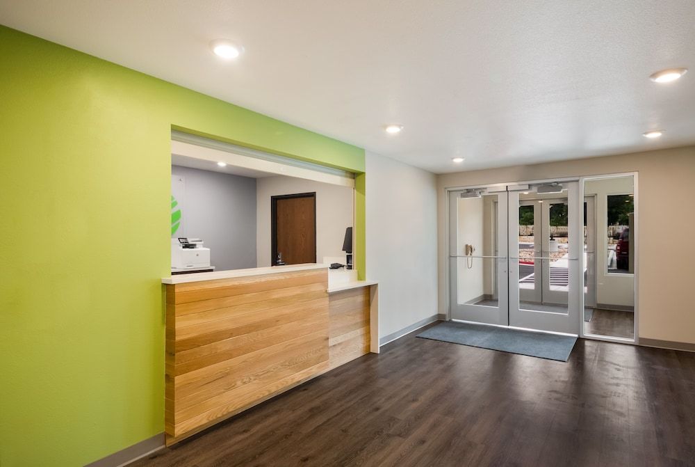 Woodspring Suites Austin Central 3