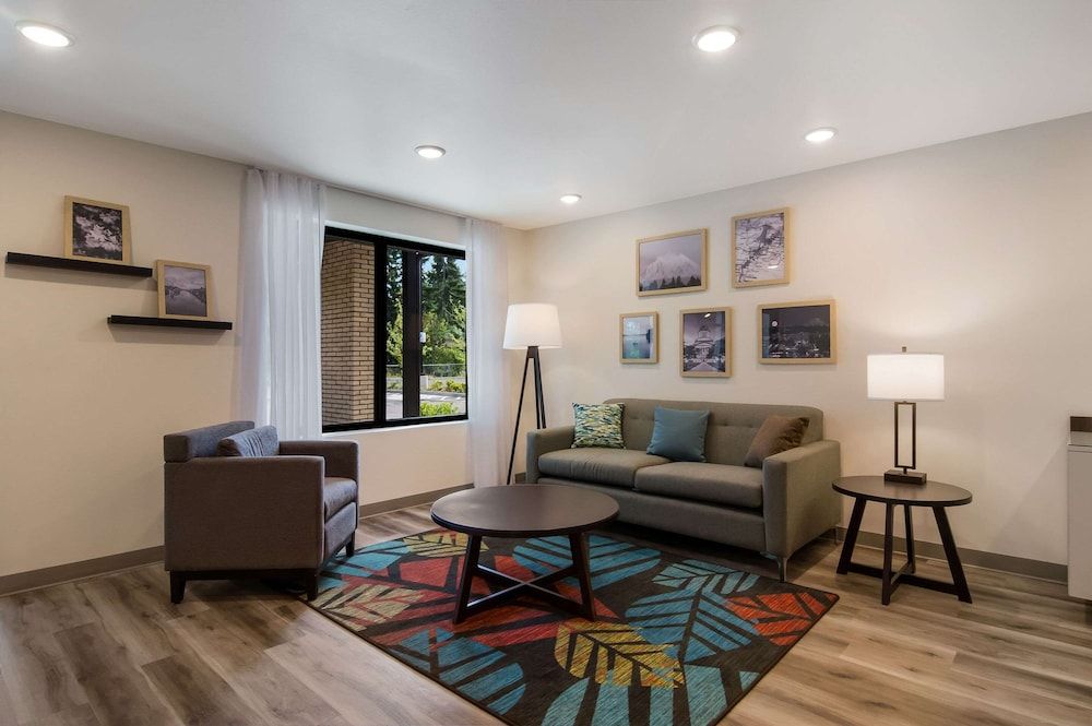Woodspring Suites Olympia - Lacey 2