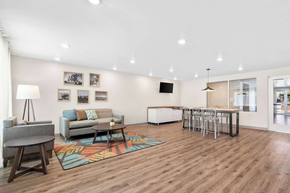 Woodspring Suites Indio - Coachella Valley 3