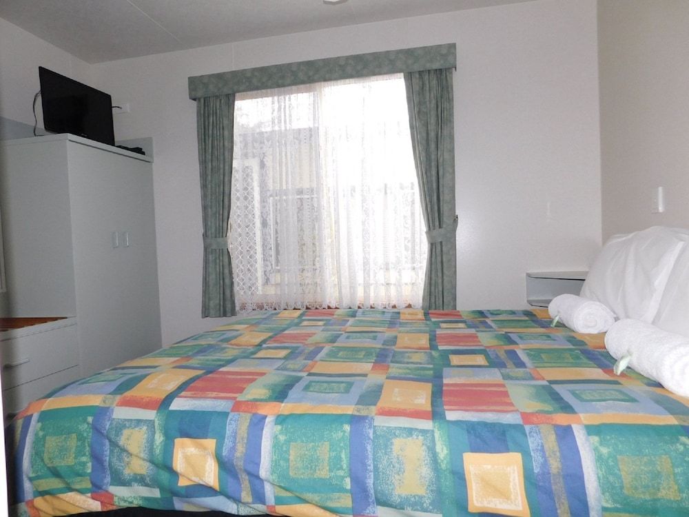 Dylene Caravan Park - 2 Br Family Cabin With Air