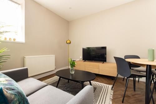 Charles Hope Plymouth 3