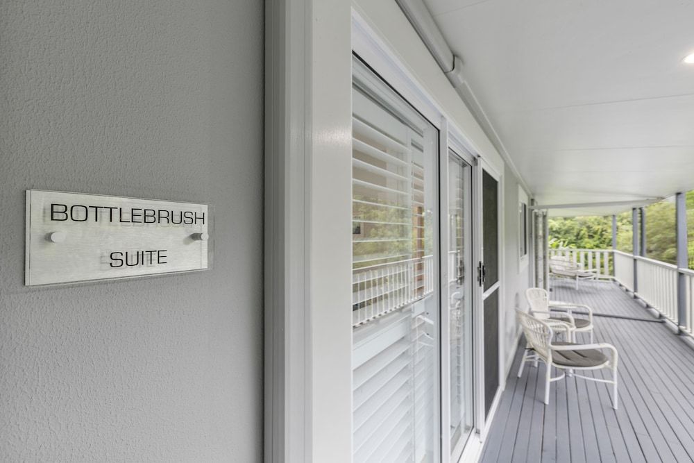 The Country House at Hunchy Montville 3