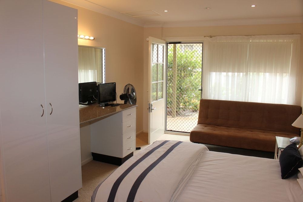 Leura Fairways West 2