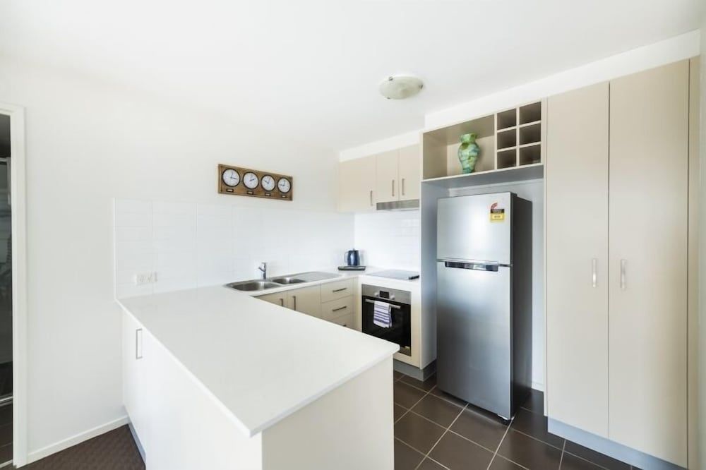 Accommodate Canberra - Century 3