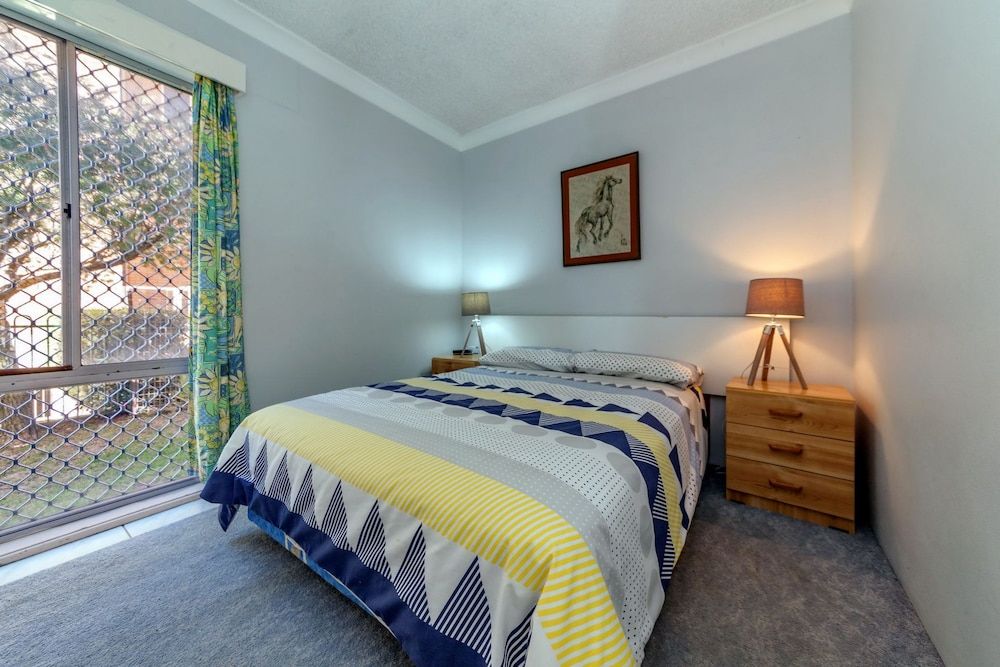 Castaways Unit 1, 17 Shoal Bay Road 2